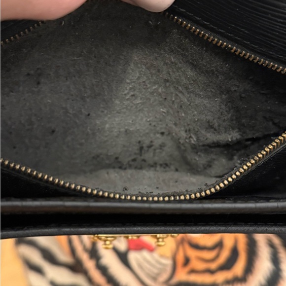 Louis Vuitton Pochette Sellier Dragonne Black Epi Wristlet Clutch - Picture 10 of 10